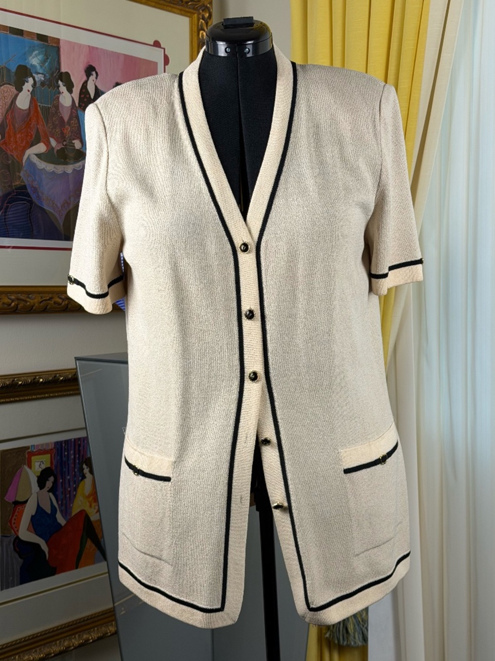 St. John Collection Cream Black Trim Short Sleeve Knit Cardigan Jacket 16